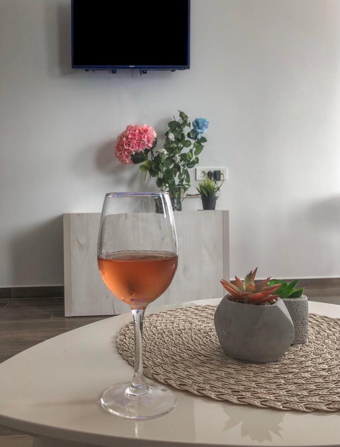 Timea Apartment تيفات المظهر الخارجي الصورة